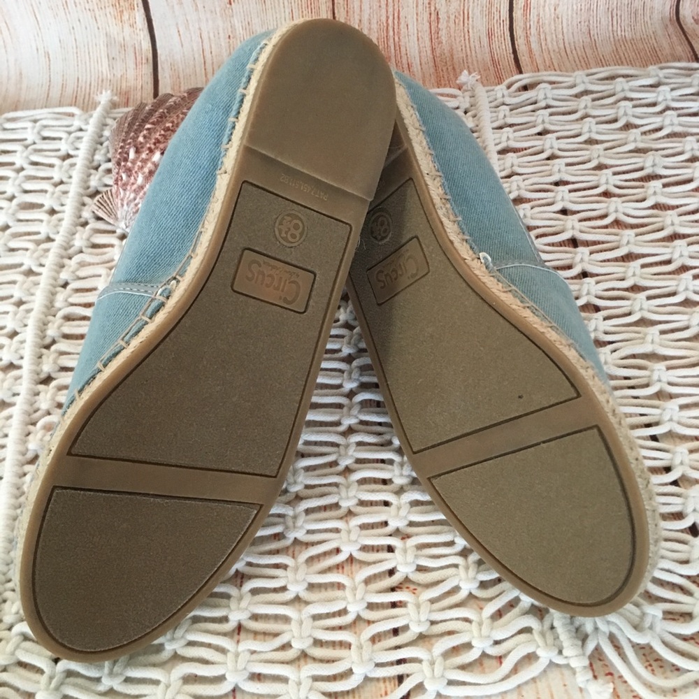 SOLD Circus by Sam Edelman 🐚 Shell Yeah Espedrill - Picture 3 of 8